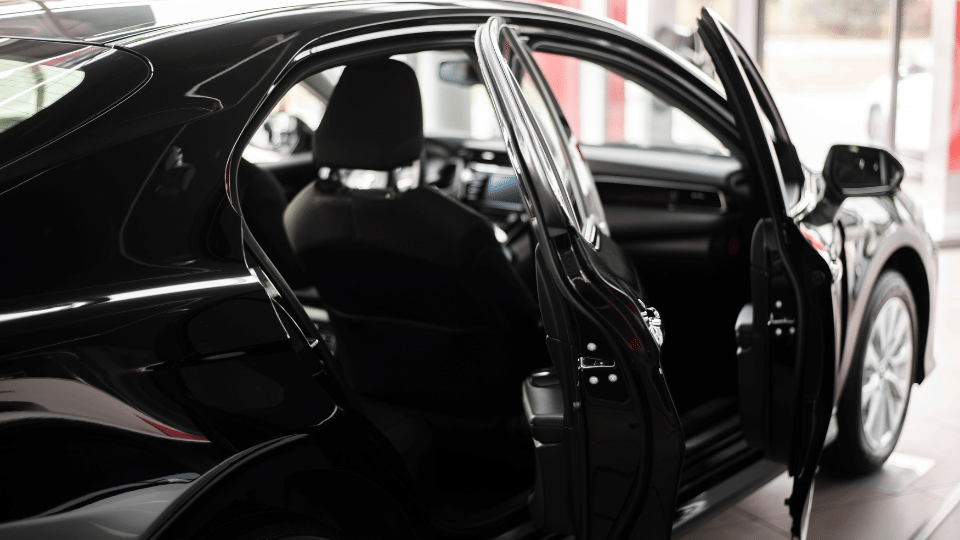 Car Door Issues? Arto Moro Fixes It Right in Cilacap!